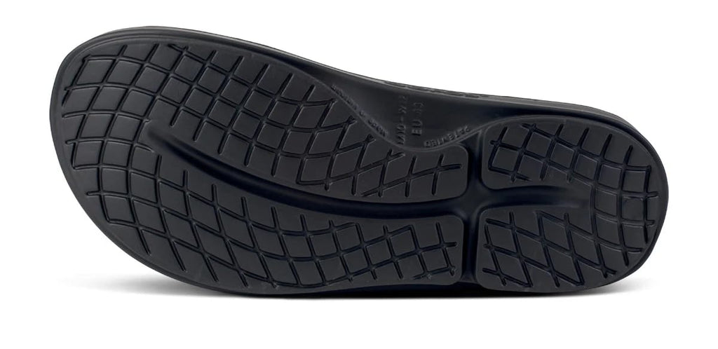 OOFOS OOahh Recovery Slide Sandals For Men & Women (Matte Black, US Footwear Size System, Adult, Women, Numeric, Medium, 11)OOFOS OOahh Recovery Slide Sandals For Men & Women (Matte Black, US Footwear S…