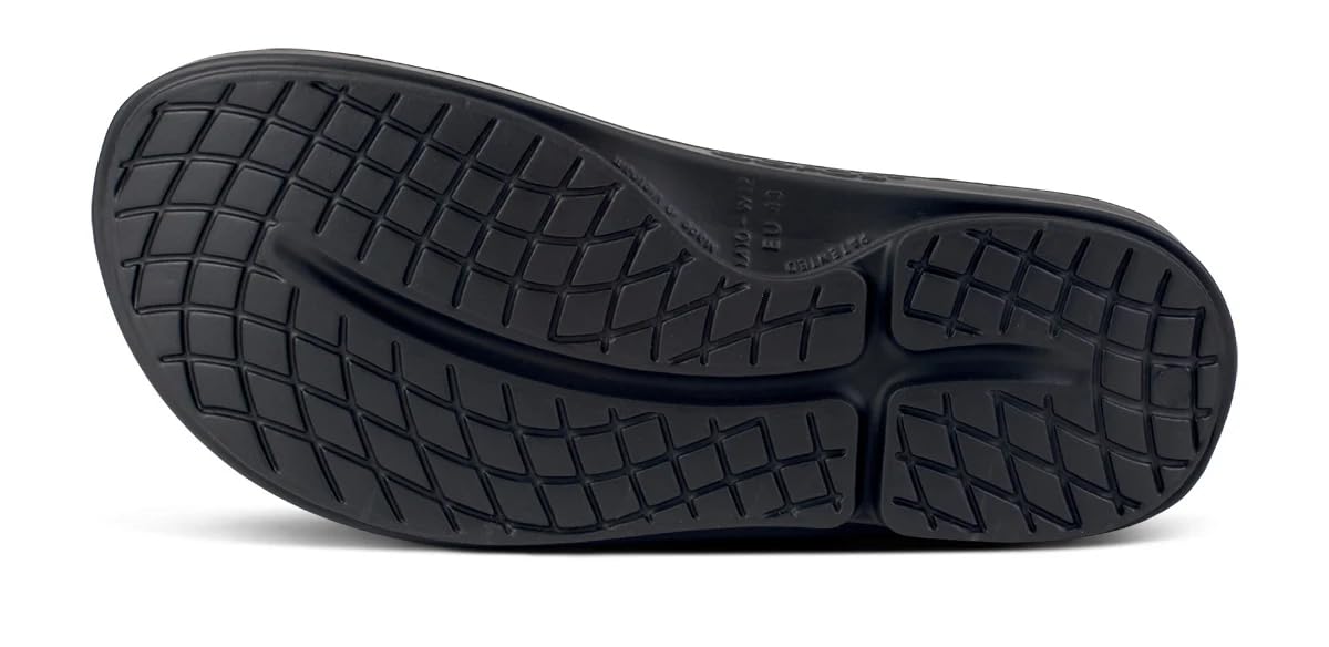 OOFOS OOahh Recovery Slide Sandals For Men & Women (Matte Black, US Footwear Size System, Adult, Women, Numeric, Medium, 11)OOFOS OOahh Recovery Slide Sandals For Men & Women (Matte Black, US Footwear S…