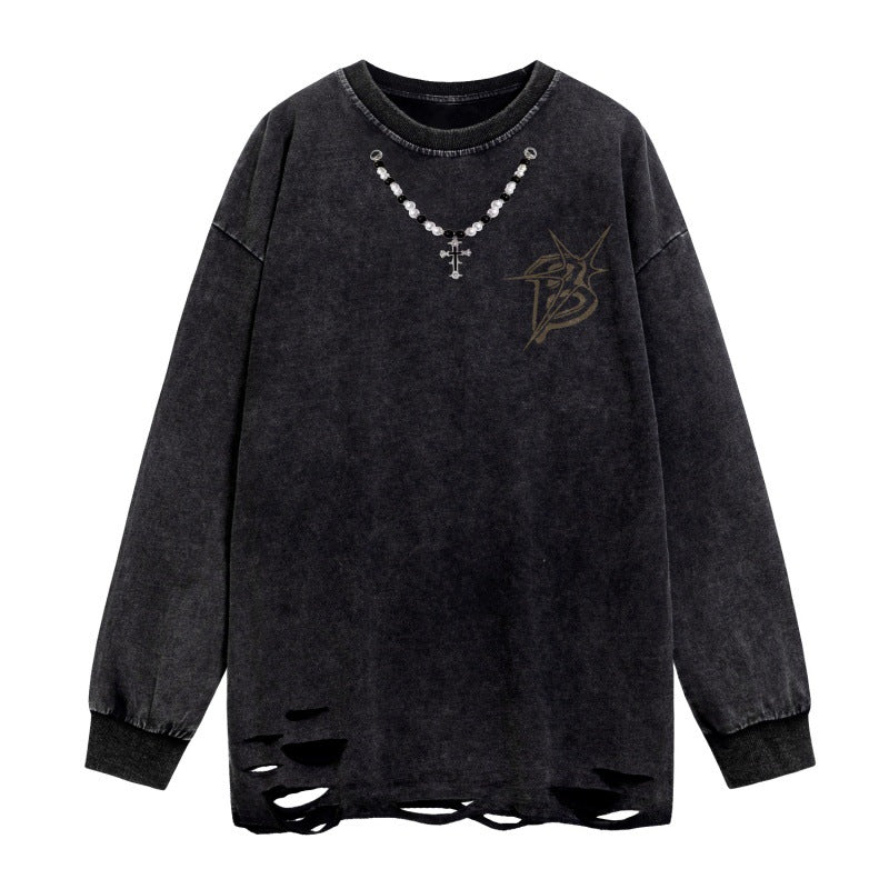 Make an old sweatshirt with a torn hem