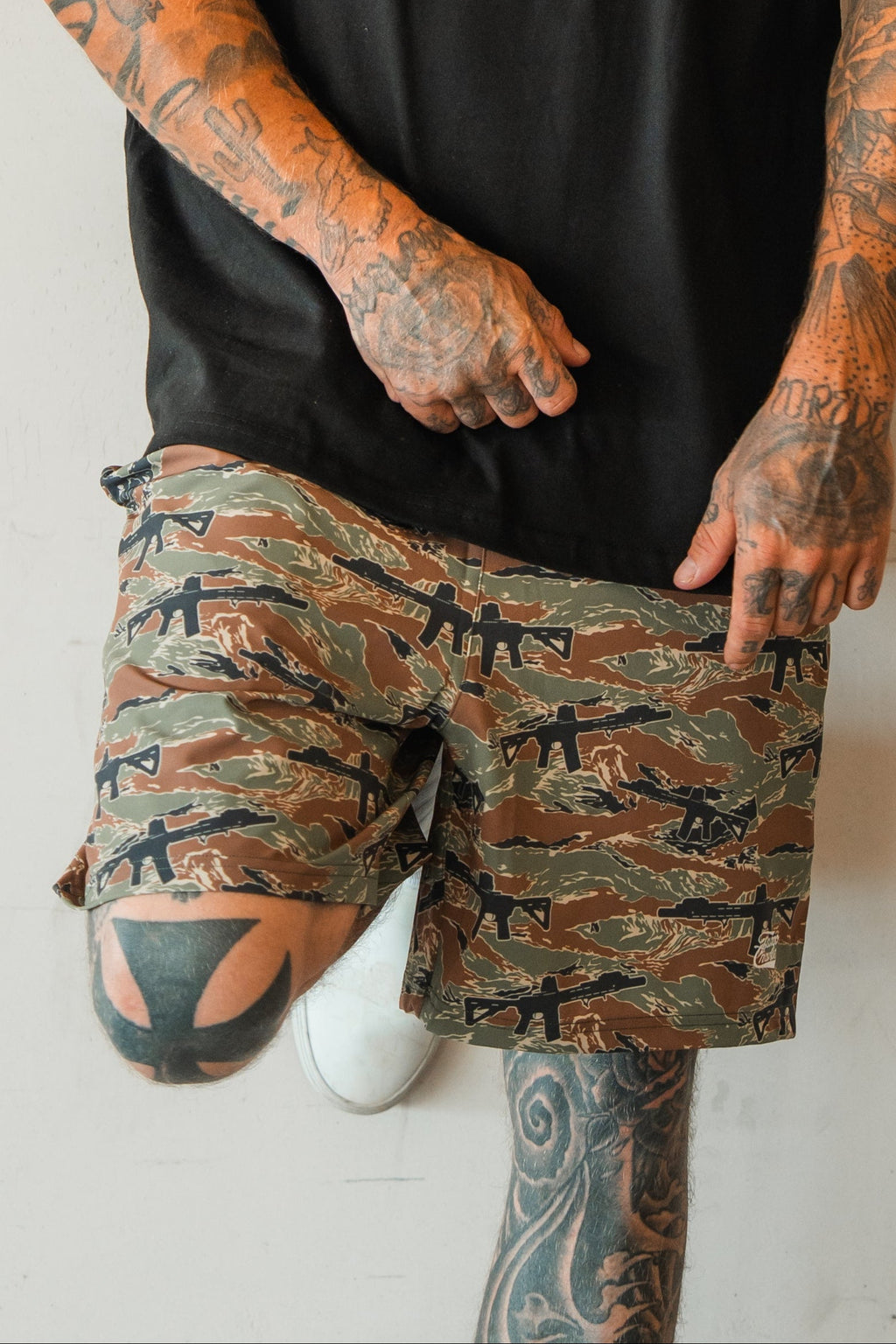 Men's Performance Training Shorts | 5.5"- Snipes & Stripes