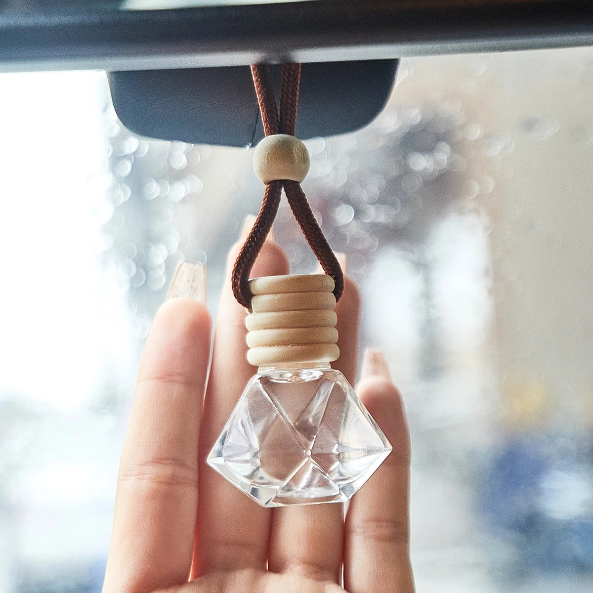 Fresh Fruit Car Fragrance - Lasting Fragrance, Woody and Fruity Fragrance, Suitable for the Car, Odor Free, Alcohol Free Perfume